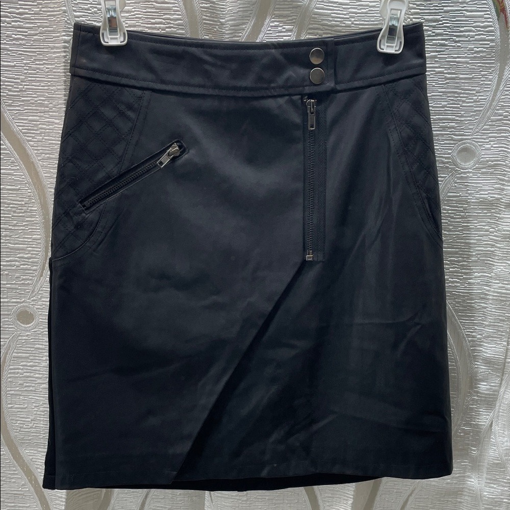 Point Zero Black Faux‎ Leather Quilted Moto Mini Skirt Women's Size 0